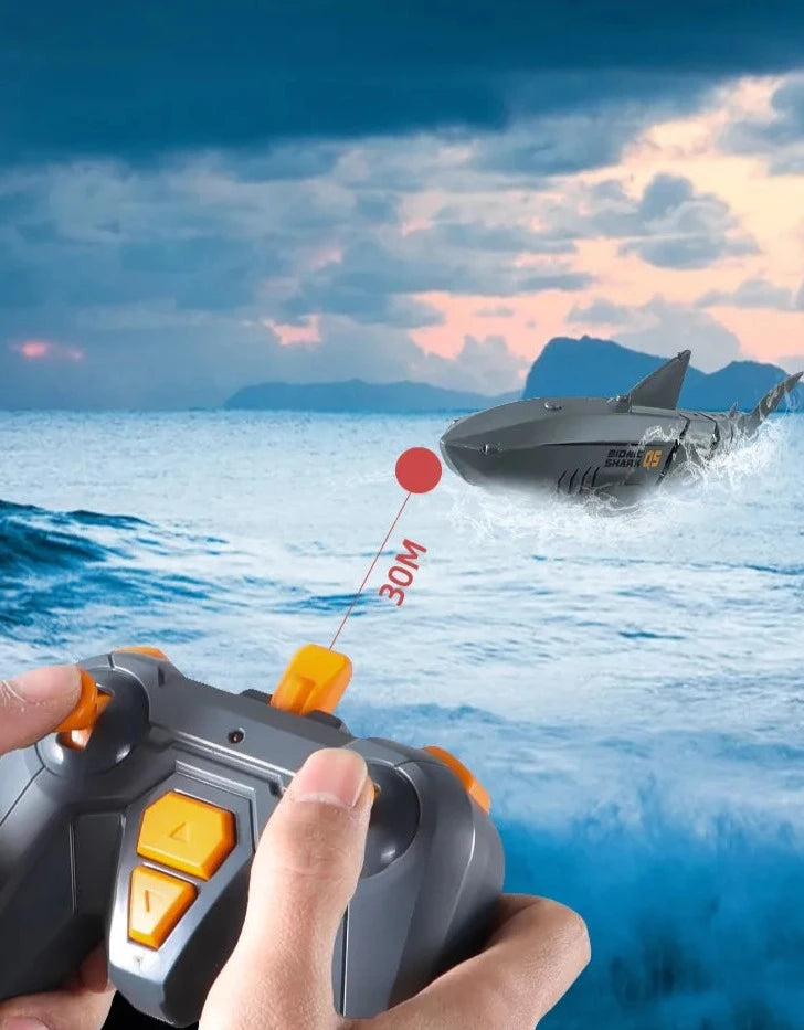 Brinquedo Tubarão Com Spray D'agua Controle Remoto Recarregável